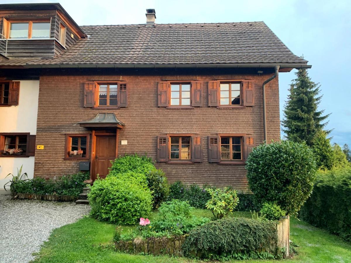 Bauernhaus Am Pfaenderhang Mit Seeblick Lochau Exterior photo